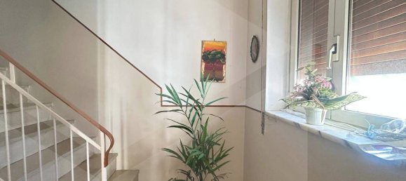 Casa de 4 habitaciónes en Bitetto, Italy No. 29361 5