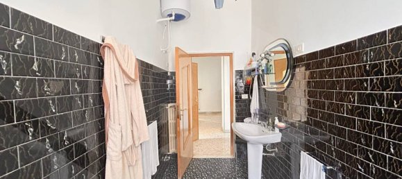 Casa de 4 habitaciónes en Bitetto, Italy No. 29361 50