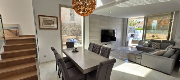 5 bedrooms House in Alicante, Spain No. 240238 16