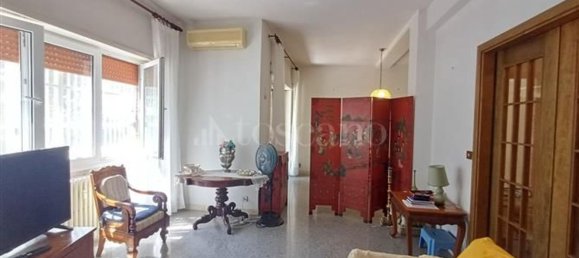 8 rooms Apartment in Rome, Italy No. 266026 7