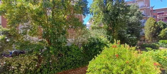 8 rooms Apartment in Rome, Italy No. 266026 18