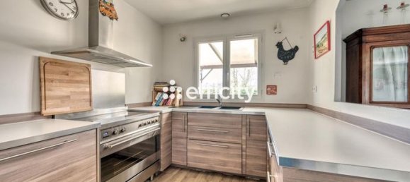 Casa de 6 dormitorios en Saint-Ouen-l'Aumone, France No. 360335 9