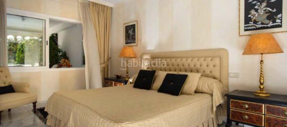 Apartamento de 3 dormitorios en Marbella, Spain No. 115424 3