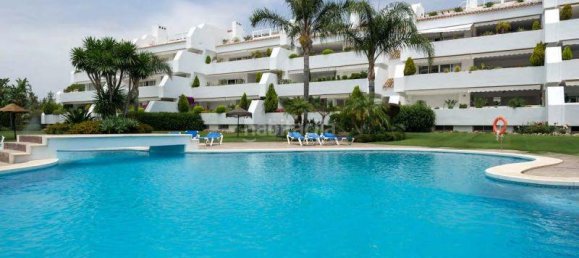 Apartamento de 3 dormitorios en Marbella, Spain No. 115424 17