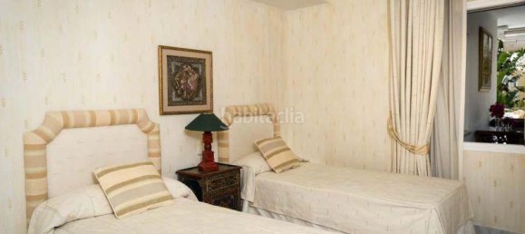 Apartamento de 3 dormitorios en Marbella, Spain No. 115424 9