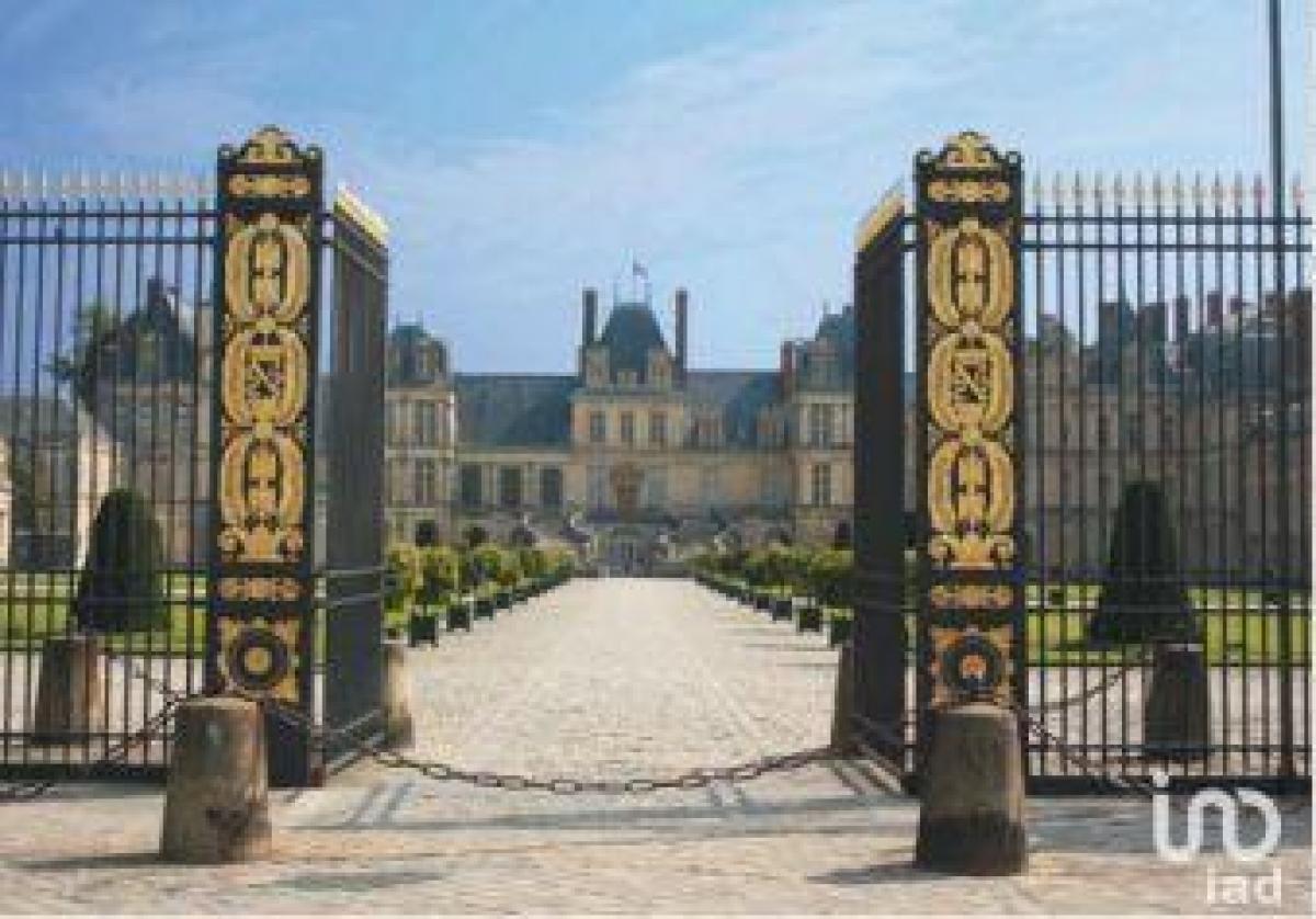 2 bedrooms Condo in Fontainebleau, France No. 36947