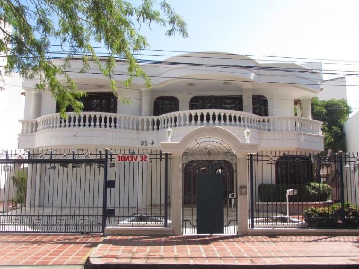 Casa de 4 dormitorios en Guadalajara de Buga, Colombia No. 8962