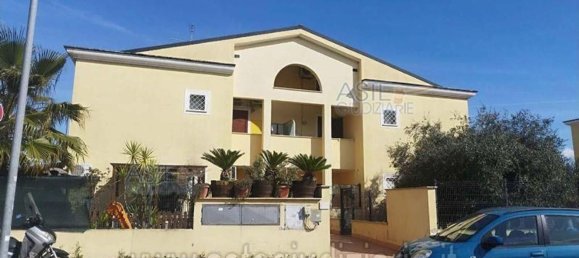 3 rooms Apartment in Rome, Italy No. 200556 2