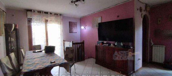 3 rooms Apartment in Rome, Italy No. 200556 8