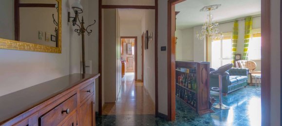 2 bedrooms Apartment in Pescara, Italy No. 281984 10