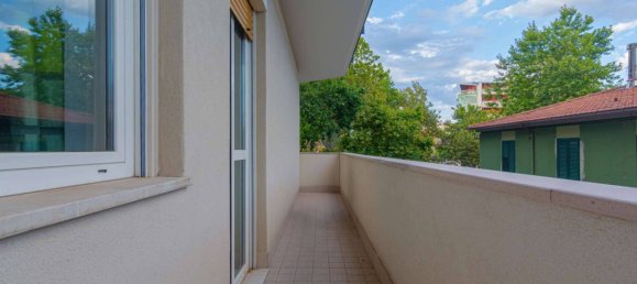 2 bedrooms Apartment in Pescara, Italy No. 281984 24