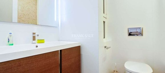 3 bedrooms Apartment in Sliema, Malta No. 8832 10