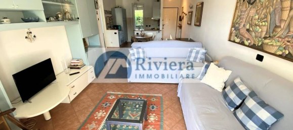 Apartamento de 2 dormitorios en San Bartolomeo al Mare, Italy No. 267186 6