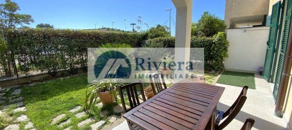 Apartamento de 2 dormitorios en San Bartolomeo al Mare, Italy No. 267186 10