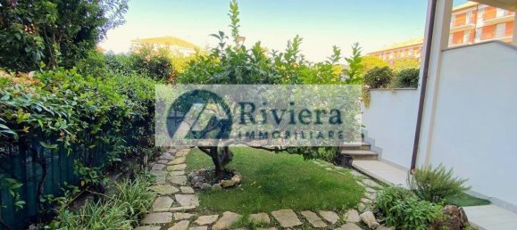 Apartamento de 2 dormitorios en San Bartolomeo al Mare, Italy No. 267186 23