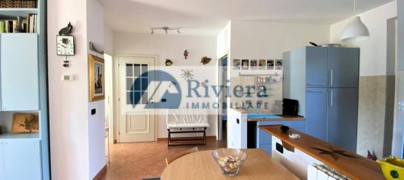 Apartamento de 2 dormitorios en San Bartolomeo al Mare, Italy No. 267186 11