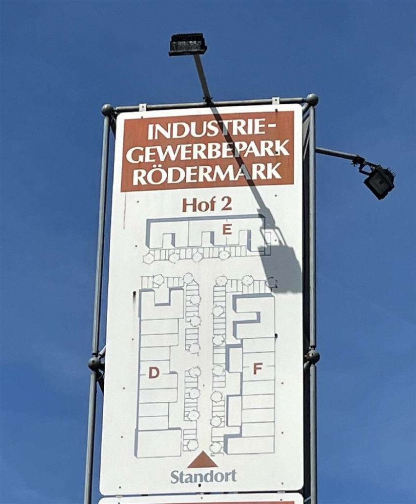 Офис 325м² в Оффенбах, Германия № 248510