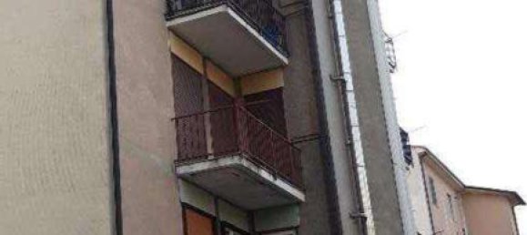 3 rooms Apartment in Belgioioso, Italy No. 292864 3