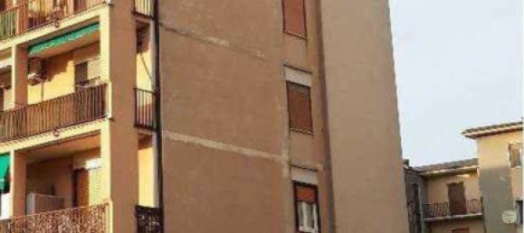 3 rooms Apartment in Belgioioso, Italy No. 292864 5