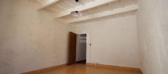 2 غرف نوم عقار تجاري في Ciutadella De Menorca, Spain رقم 1480 17