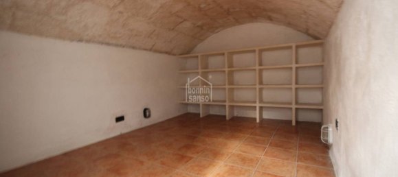 2 غرف نوم عقار تجاري في Ciutadella De Menorca, Spain رقم 1480 4