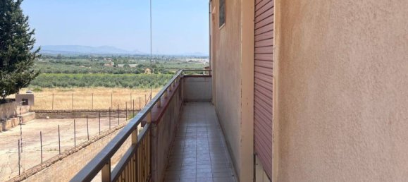 Apartamento de 3 dormitorios en Castelvetrano, Italy No. 350646 8