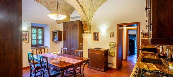 4 bedrooms Castles in Volterra, Italy No. 52748 15