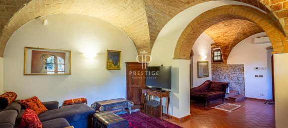 4 bedrooms Castles in Volterra, Italy No. 52748 13