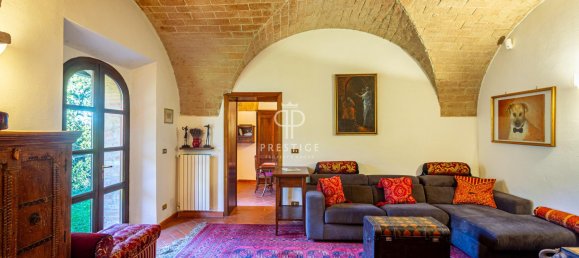 4 bedrooms Castles in Volterra, Italy No. 52748 12