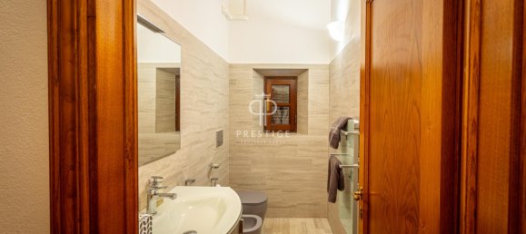 4 bedrooms Castles in Volterra, Italy No. 52748 16