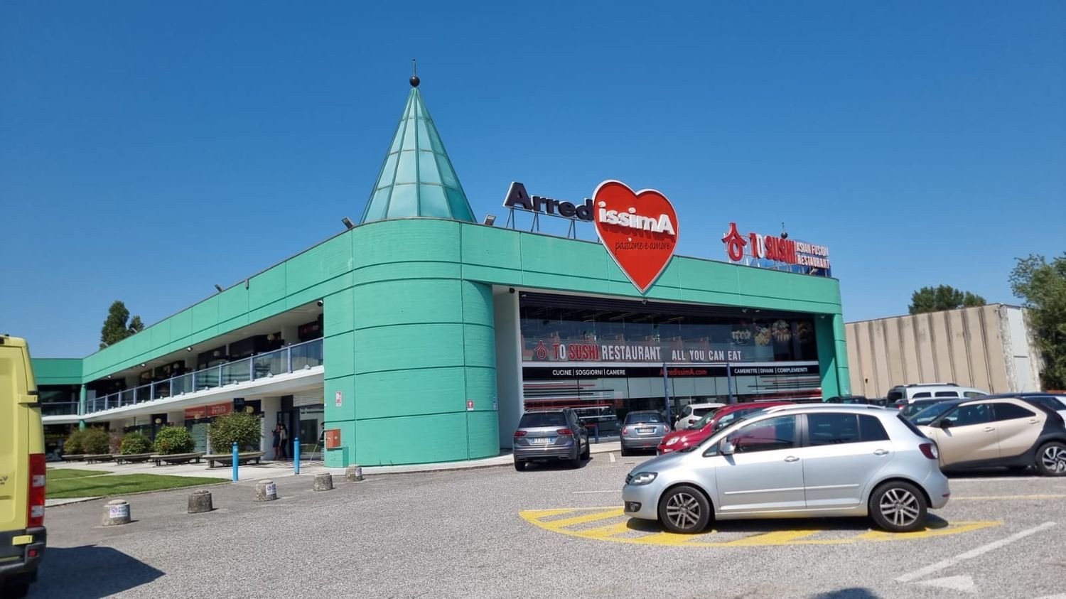 Офис 182м² в Удине, Италия № 309697