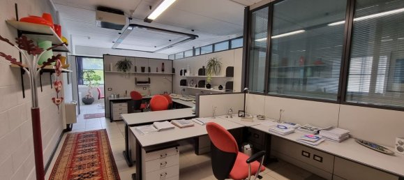 Офис 182м² в Удине, Италия № 309697 8