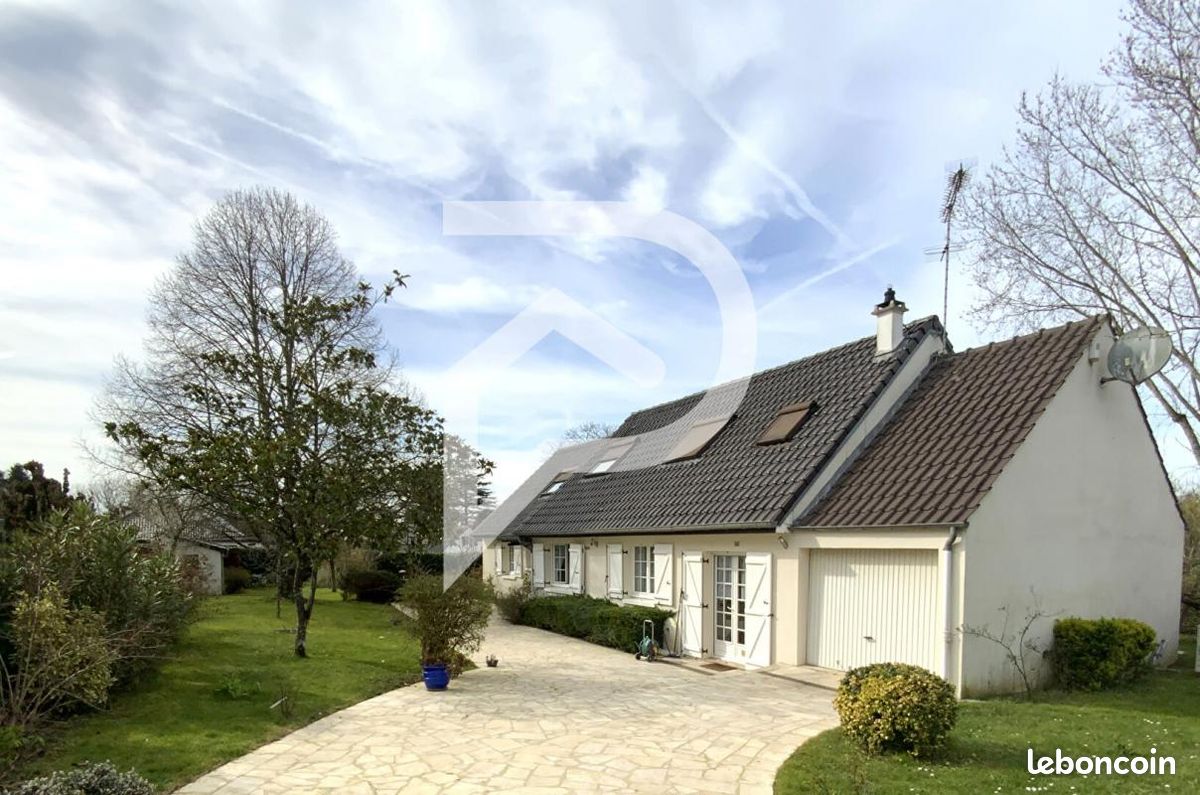 6 bedrooms House in Ferolles-Attilly, France No. 180312