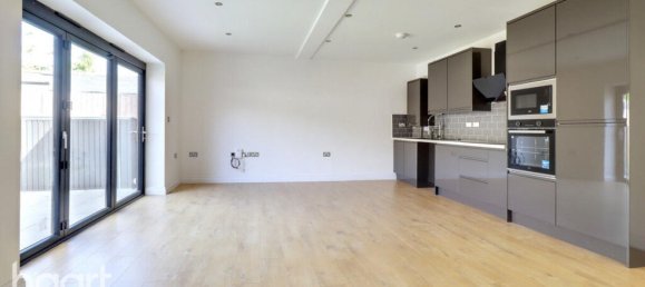 2 Schlafzimmer Bungalow in Rainham, United Kingdom, Nr. 4832 2