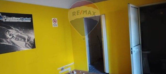 27m² Commercial property in Minturno, Italy No. 324055 3