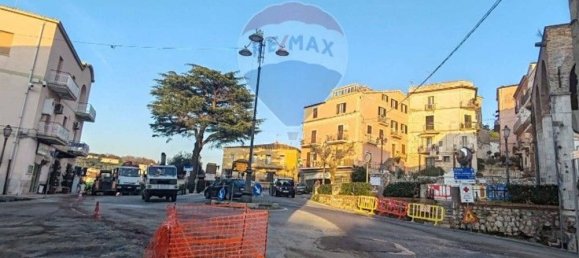 27m² Commercial property in Minturno, Italy No. 324055 5