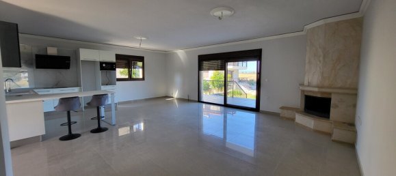 3 bedrooms Commercial property in Chalkidiki, Greece No. 2944 2