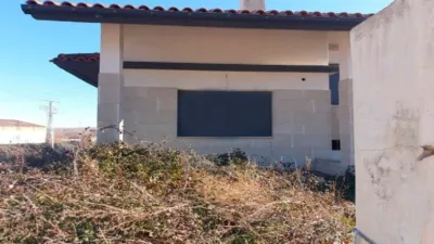  قطعة أرض في Briviesca, Spain 767متر مربع رقم 80081