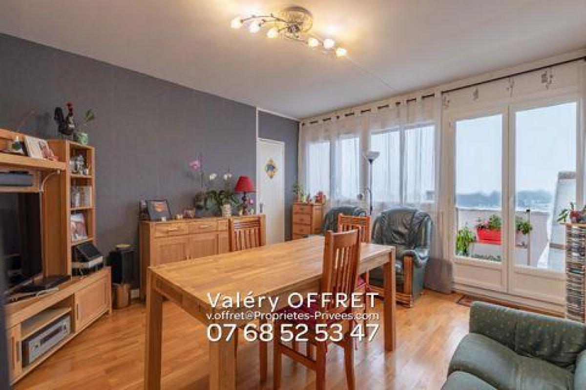 4 bedrooms Apartment in Bihorel, France No. 26595