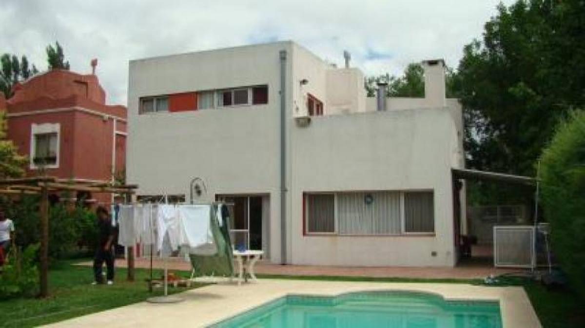 4 bedrooms House in Pilar, Argentina No. 78339