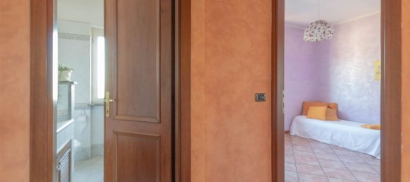 Villa de 5 habitaciónes en Morlupo, Italy No. 77535 14