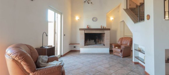 Villa de 5 habitaciónes en Morlupo, Italy No. 77535 37