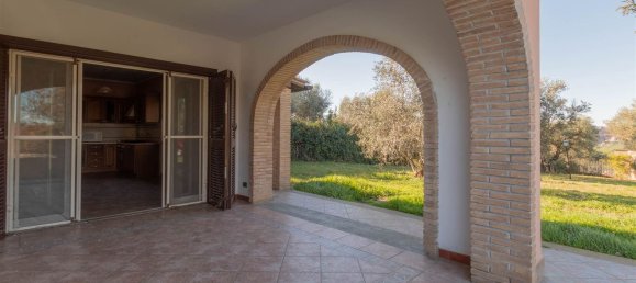 Villa de 5 habitaciónes en Morlupo, Italy No. 77535 25