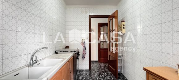 4 bedrooms Apartment in Badalona, Spain No. 142609 18