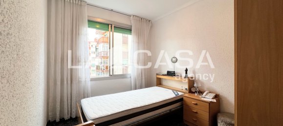 4 bedrooms Apartment in Badalona, Spain No. 142609 10