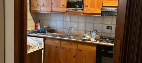 Дом с 8 спальнями в Судзара, Италия № 138530 2