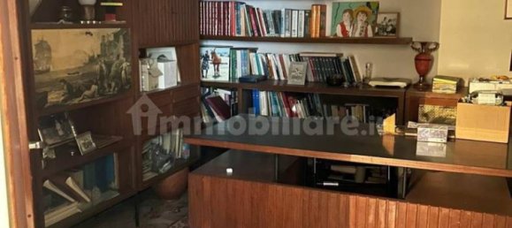 Дом с 8 спальнями в Судзара, Италия № 138530 6