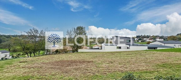 Terreno T1 em Bressuire, France N.º 109621 2