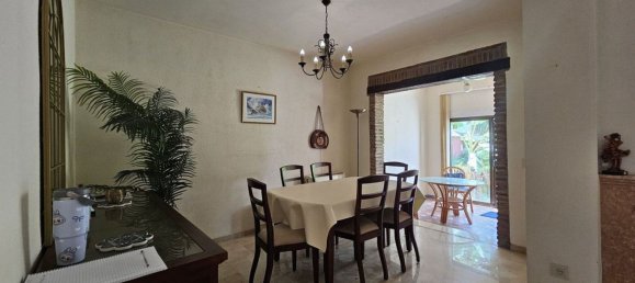 Moradia em banda T4 em Estepona, Spain N.º 152722 2