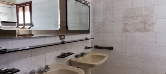 6 bedrooms House in Pordenone, Italy No. 343253 32